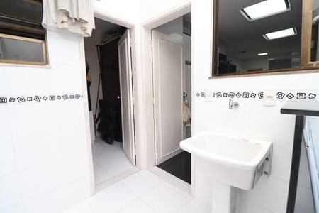 Apartamento à venda com 154m², 4 quartos e 2 vagasÁrea de Serviço