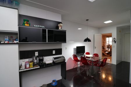 Apartamento à venda com 154m², 4 quartos e 2 vagasCozinha