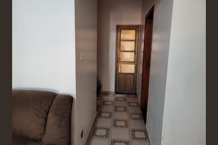 Casa à venda com 326m², 3 quartos e 2 vagas Casa à venda com 326m², 3 quartos e 2 vagasCorredor