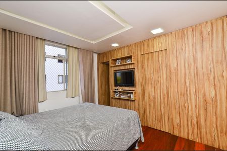 Apartamento à venda com 165m², 4 quartos e 2 vagasSuíte