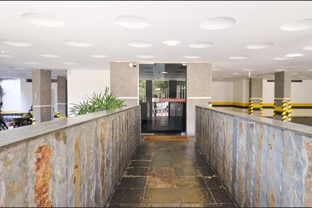 Apartamento à venda com 165m², 4 quartos e 2 vagasEntrada