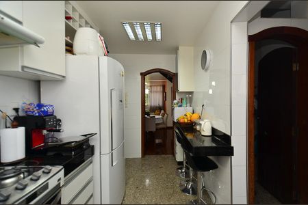 Apartamento à venda com 165m², 4 quartos e 2 vagasCozinha