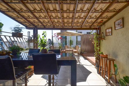 Apartamento à venda com 165m², 4 quartos e 2 vagasÁrea da Cobertura