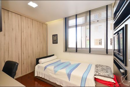 Apartamento à venda com 165m², 4 quartos e 2 vagasQuarto 1