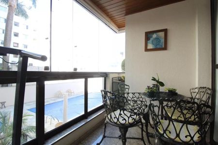 Apartamento à venda com 103m², 3 quartos e 2 vagas