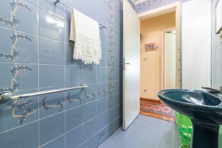 Apartamento à venda com 136m², 3 quartos e 1 vaga Apartamento à venda com 136m², 3 quartos e 1 vagaBanheiro 1