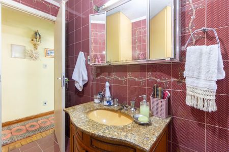 Apartamento à venda com 136m², 3 quartos e 1 vaga Apartamento à venda com 136m², 3 quartos e 1 vagaBanheiro 2