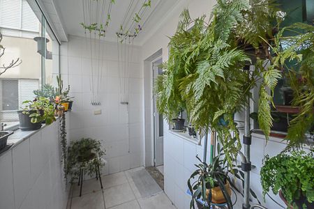 Apartamento à venda com 112m², 2 quartos e 2 vagas Apartamento à venda com 112m², 2 quartos e 2 vagasÁrea de Serviço