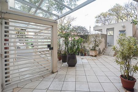 Apartamento à venda com 112m², 2 quartos e 2 vagas Apartamento à venda com 112m², 2 quartos e 2 vagasÁrea comum