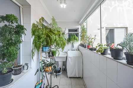 Apartamento à venda com 112m², 2 quartos e 2 vagas Apartamento à venda com 112m², 2 quartos e 2 vagasÁrea de Serviço