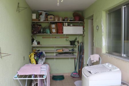 Casa à venda com 115m², 3 quartos e 2 vagasÁrea de Serviço 2