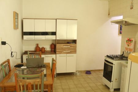 Casa à venda com 115m², 3 quartos e 2 vagasCozinha 2