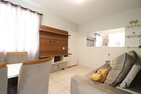 Sala de apartamento para alugar com 2 quartos, 46m² em Gávea, Uberlândia