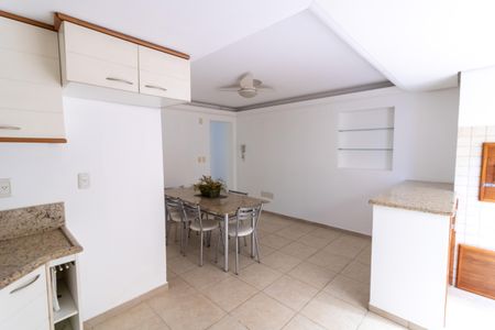 Apartamento à venda com 106m², 3 quartos e sem vaga Apartamento à venda com 106m², 3 quartos e sem vagaCozinha