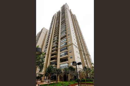 Apartamento à venda com 68m², 2 quartos e 1 vagaFachada