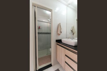Apartamento à venda com 56m², 2 quartos e 1 vaga Apartamento à venda com 56m², 2 quartos e 1 vagaBanheiro