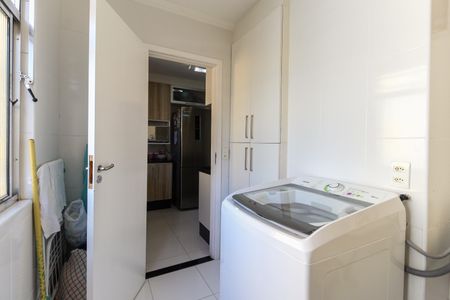 Apartamento à venda com 56m², 2 quartos e 1 vaga Apartamento à venda com 56m², 2 quartos e 1 vagaÁrea de Serviço