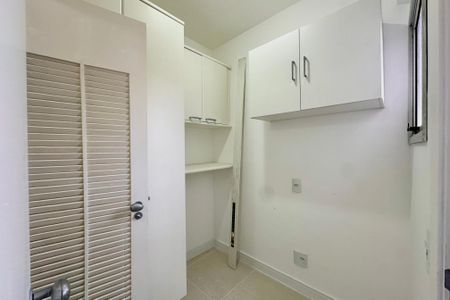 Apartamento à venda com 95m², 3 quartos e 2 vagasQuarto de Serviço
