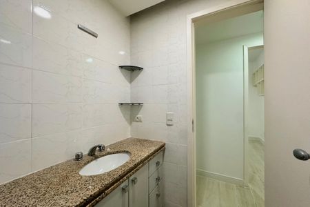Apartamento à venda com 95m², 3 quartos e 2 vagasBanheiro