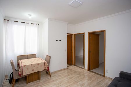 Sala de apartamento para alugar com 2 quartos, 48m² em Vila Maria Leonor, Diadema