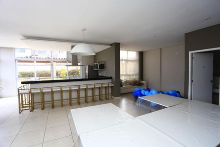 Apartamento para alugar com 48m², 2 quartos e 2 vagasÁrea comum - Salão de festas