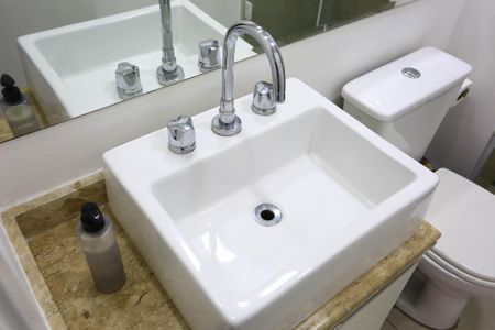 Apartamento para alugar com 48m², 2 quartos e 2 vagasBanheiro