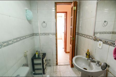 Apartamento à venda com 68m², 2 quartos e 1 vaga Apartamento à venda com 68m², 2 quartos e 1 vagaBanheiro Social