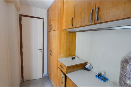 Apartamento à venda com 68m², 2 quartos e 1 vaga Apartamento à venda com 68m², 2 quartos e 1 vagaQuarto de Serviço