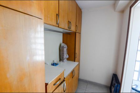 Apartamento à venda com 68m², 2 quartos e 1 vaga Apartamento à venda com 68m², 2 quartos e 1 vagaQuarto de Serviço