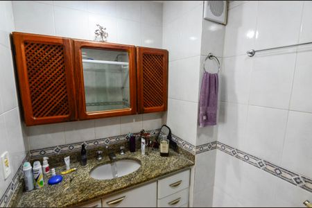 Apartamento à venda com 68m², 2 quartos e 1 vaga Apartamento à venda com 68m², 2 quartos e 1 vagaBanheiro da Suíte