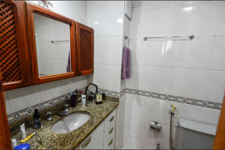 Apartamento à venda com 68m², 2 quartos e 1 vaga Apartamento à venda com 68m², 2 quartos e 1 vagaBanheiro da Suíte