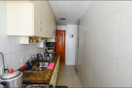 Apartamento à venda com 68m², 2 quartos e 1 vaga Apartamento à venda com 68m², 2 quartos e 1 vagaCozinha