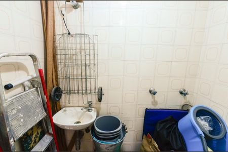 Apartamento à venda com 68m², 2 quartos e 1 vaga Apartamento à venda com 68m², 2 quartos e 1 vagaBanheiro de Serviço