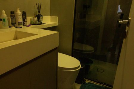 Apartamento para alugar com 49m², 2 quartos e 1 vaga Apartamento para alugar com 49m², 2 quartos e 1 vagaBanheiro