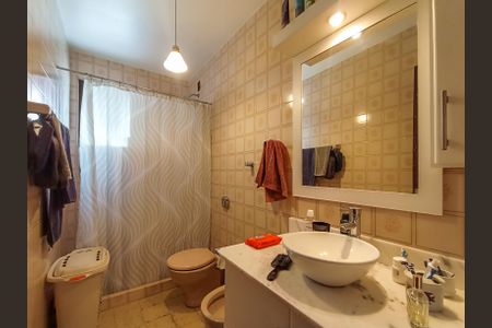 Casa à venda com 143m², 4 quartos e 2 vagas Casa à venda com 143m², 4 quartos e 2 vagasBanheiro