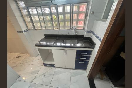 Apartamento à venda com 98m², 3 quartos e 1 vagaÁrea de Serviço