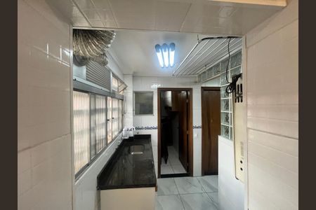 Apartamento à venda com 98m², 3 quartos e 1 vagaÁrea de Serviço