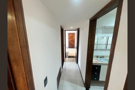 Apartamento à venda com 98m², 3 quartos e 1 vagaCorredor