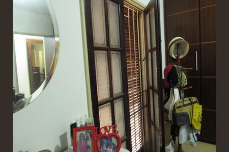 Casa à venda com 330m², 3 quartos e 3 vagasQuarto 1