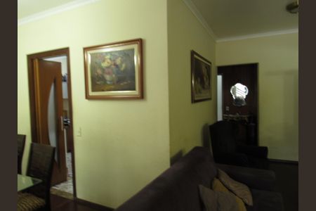 Casa à venda com 330m², 3 quartos e 3 vagasSala