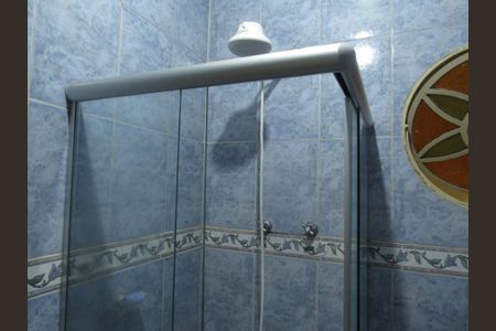 Casa à venda com 330m², 3 quartos e 3 vagasBanheiro da Suíte