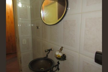 Casa à venda com 330m², 3 quartos e 3 vagasLavabo