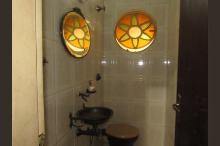 Casa à venda com 330m², 3 quartos e 3 vagasLavabo