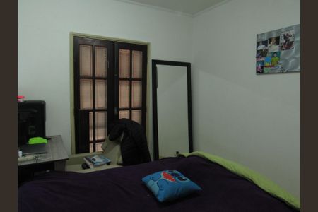 Casa à venda com 330m², 3 quartos e 3 vagasQuarto 2