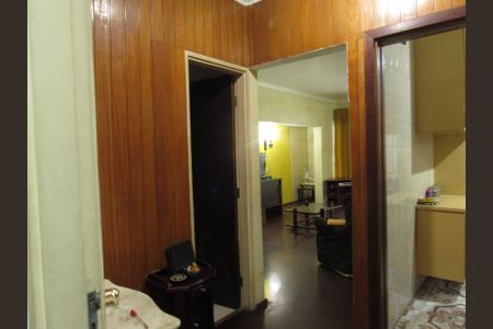 Casa à venda com 330m², 3 quartos e 3 vagasHall