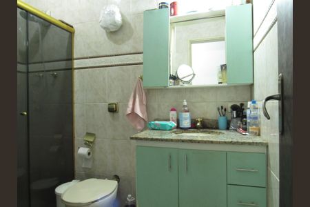 Casa à venda com 330m², 3 quartos e 3 vagasBanheiro