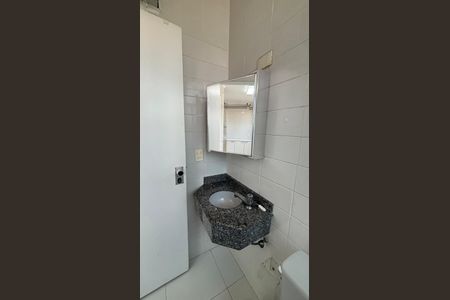 Apartamento à venda com 270m², 4 quartos e 3 vagas Apartamento à venda com 270m², 4 quartos e 3 vagasBanheiro de Serviço