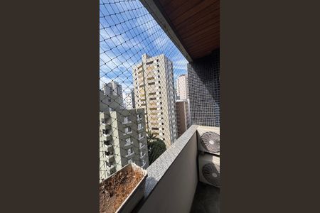 Apartamento à venda com 270m², 4 quartos e 3 vagas Apartamento à venda com 270m², 4 quartos e 3 vagasVaranda da Suíte 4