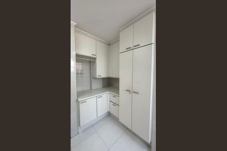 Apartamento à venda com 270m², 4 quartos e 3 vagas Apartamento à venda com 270m², 4 quartos e 3 vagasÁrea de Serviço