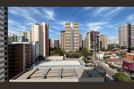 Apartamento à venda com 270m², 4 quartos e 3 vagas Apartamento à venda com 270m², 4 quartos e 3 vagasVista do Quarto de Serviço